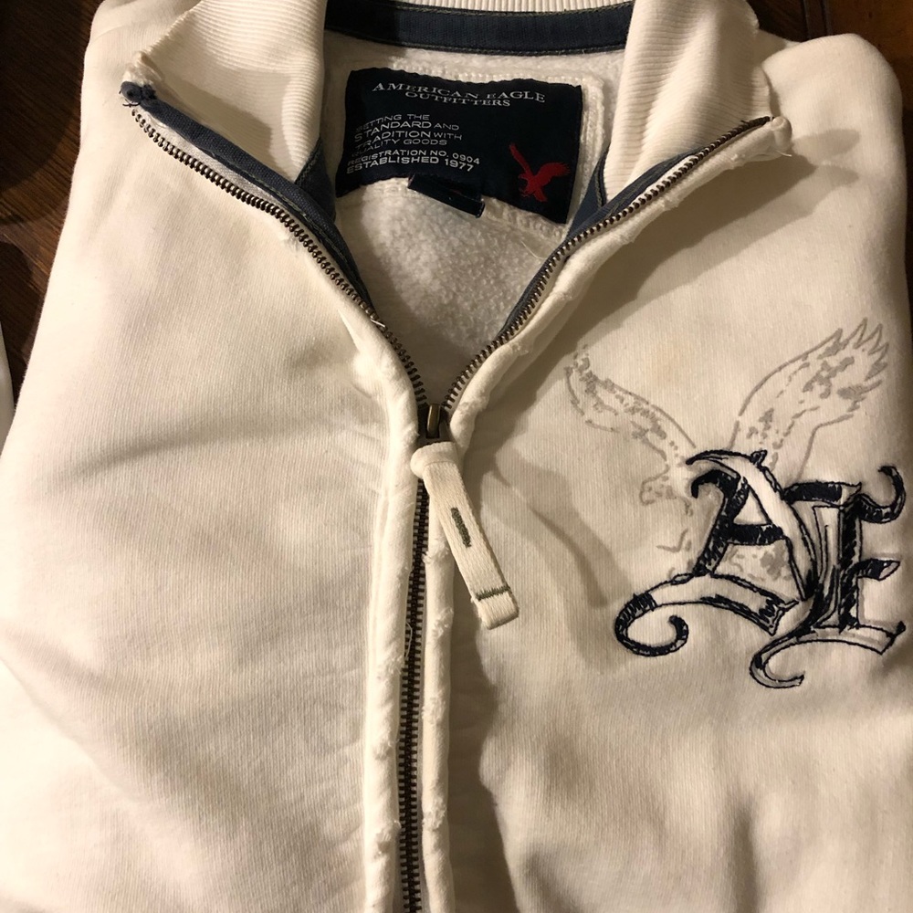 American Eagle front zip white jacket men size S/P